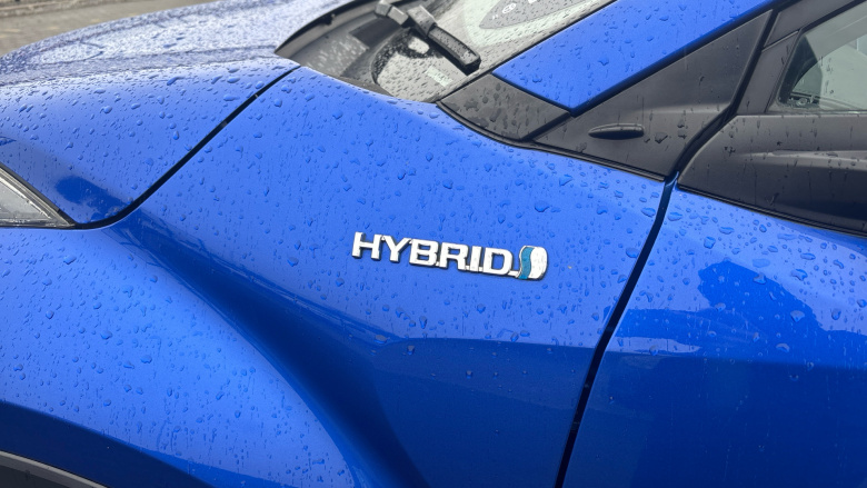 Toyota C-HR 1.8 Hybrid Design 5dr CVT Hybrid Hatchback